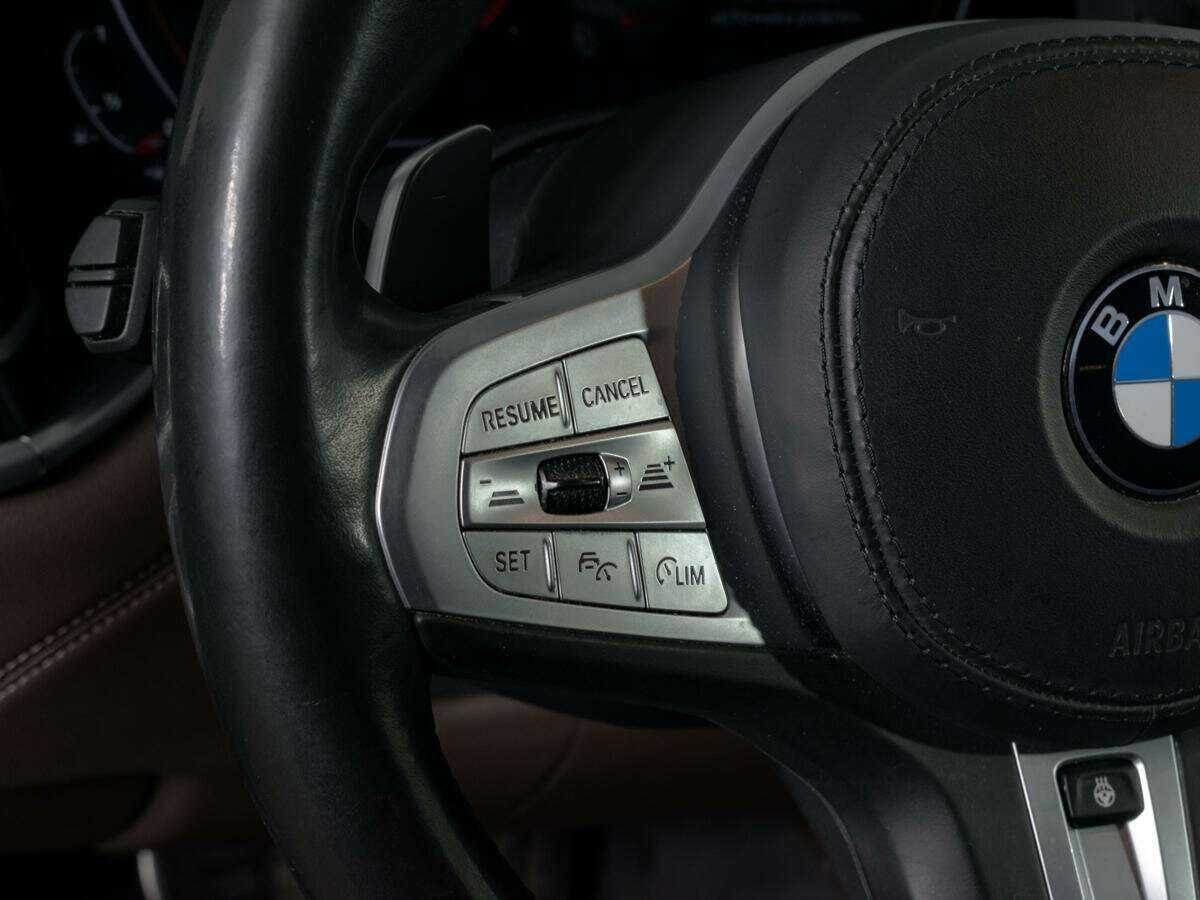 Б/У БМВ 7 серии 2020 года. Фото: #17