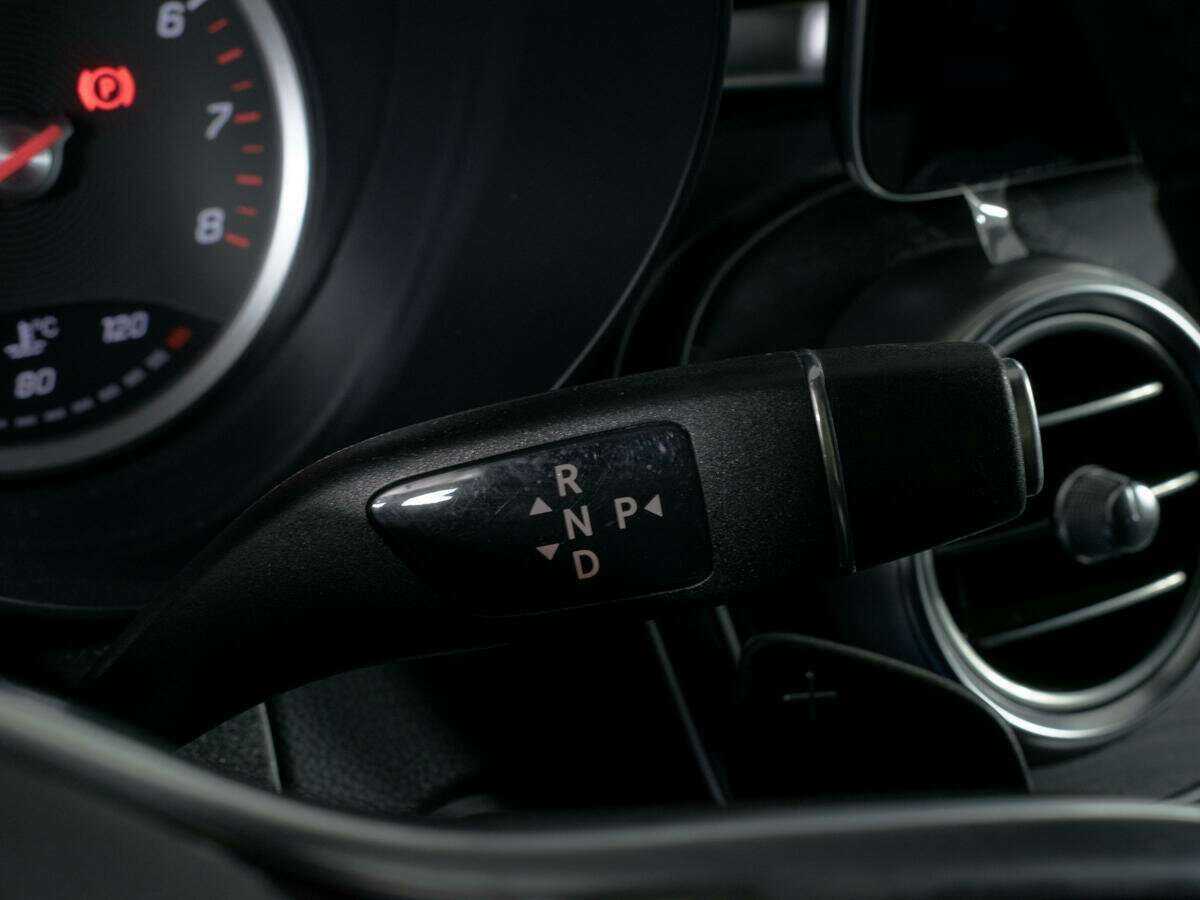 Б/У Мерседес-Бенц ГЛЦ 2021 года. Фото: #12