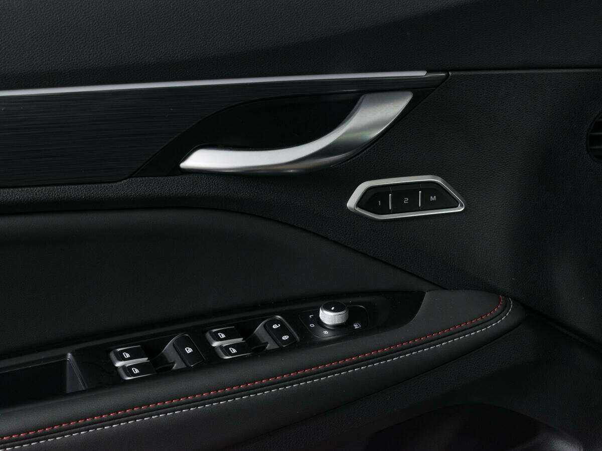 Б/У Джили Тугелла 2022 года. Фото: #15