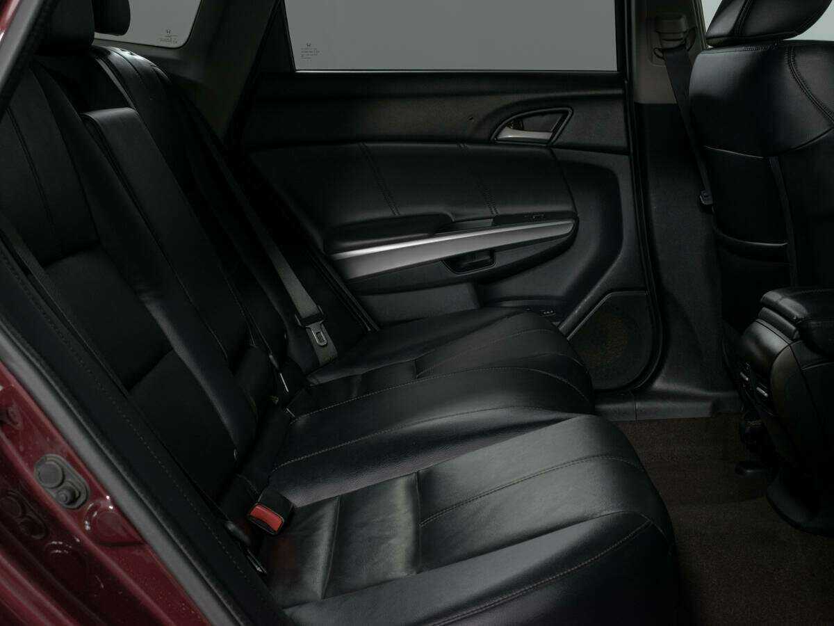 Б/У Хонда Кросстур 2014 года. Фото: #11