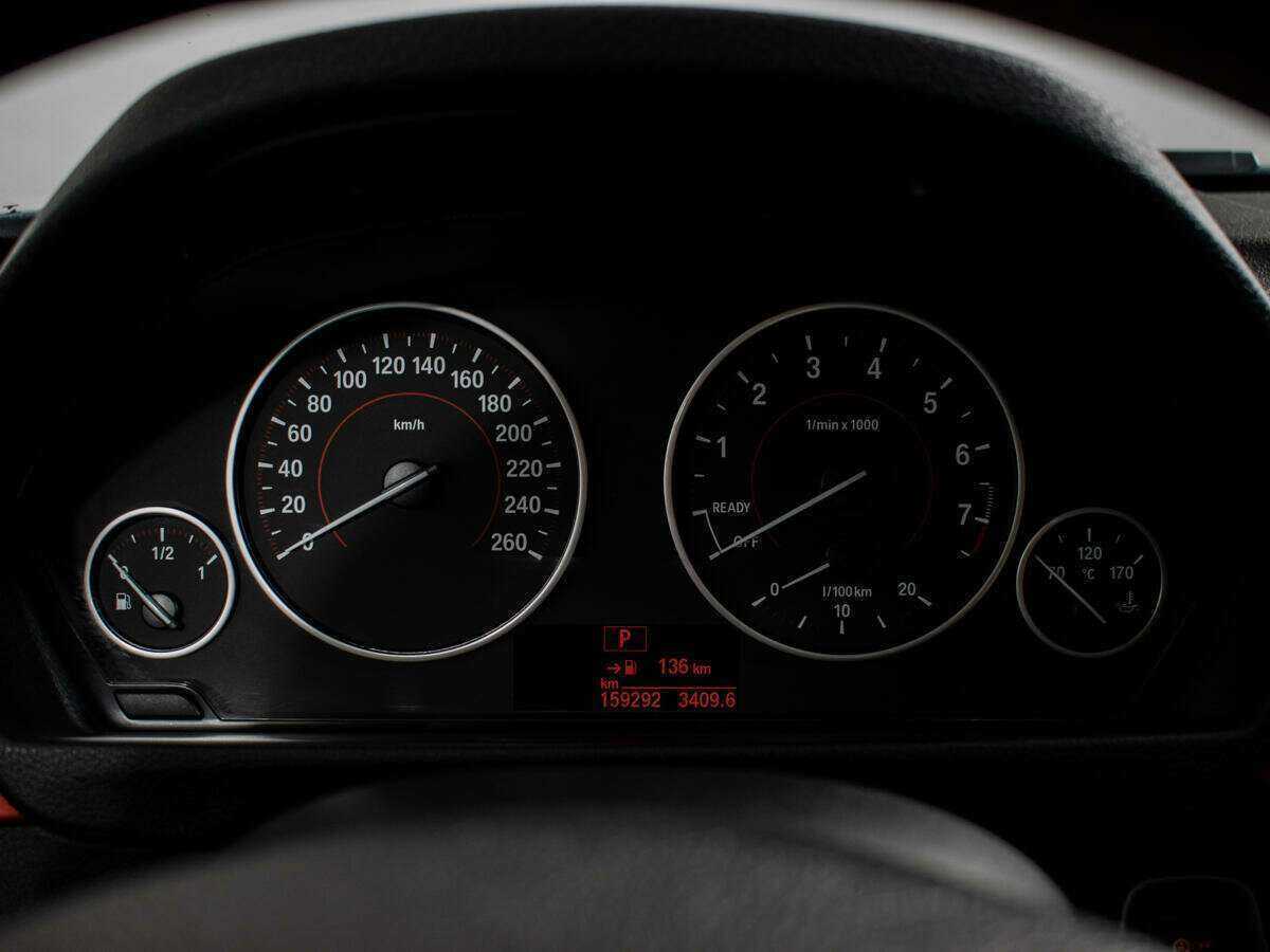 Б/У БМВ 3 серии 2014 года. Фото: #9