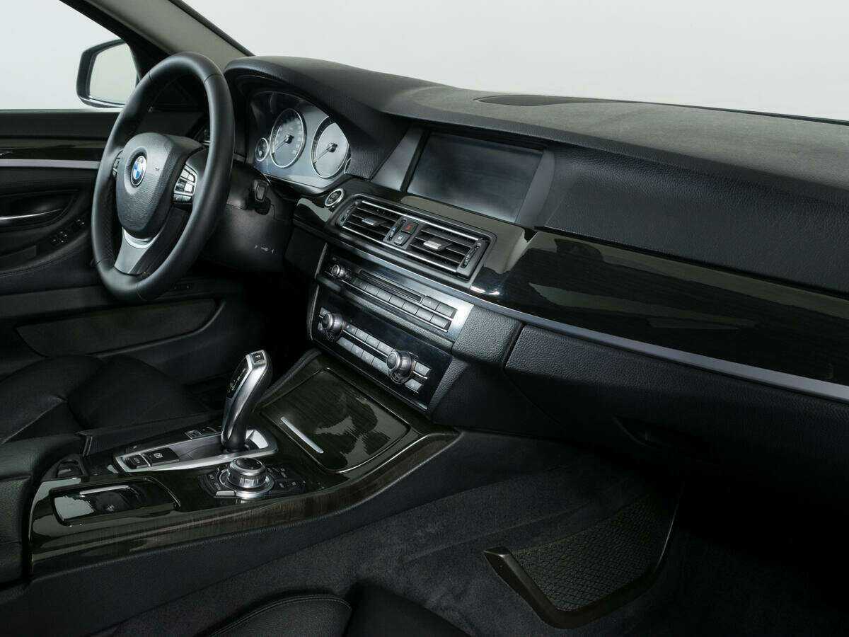 Б/У БМВ 5 серии 2011 года. Фото: #7