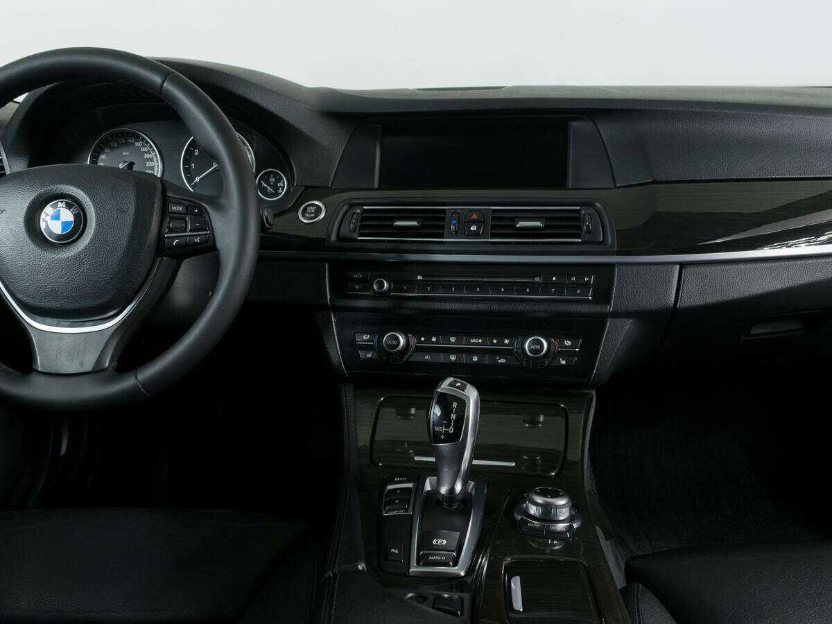 Б/У БМВ 5 серии 2011 года. Фото: #8