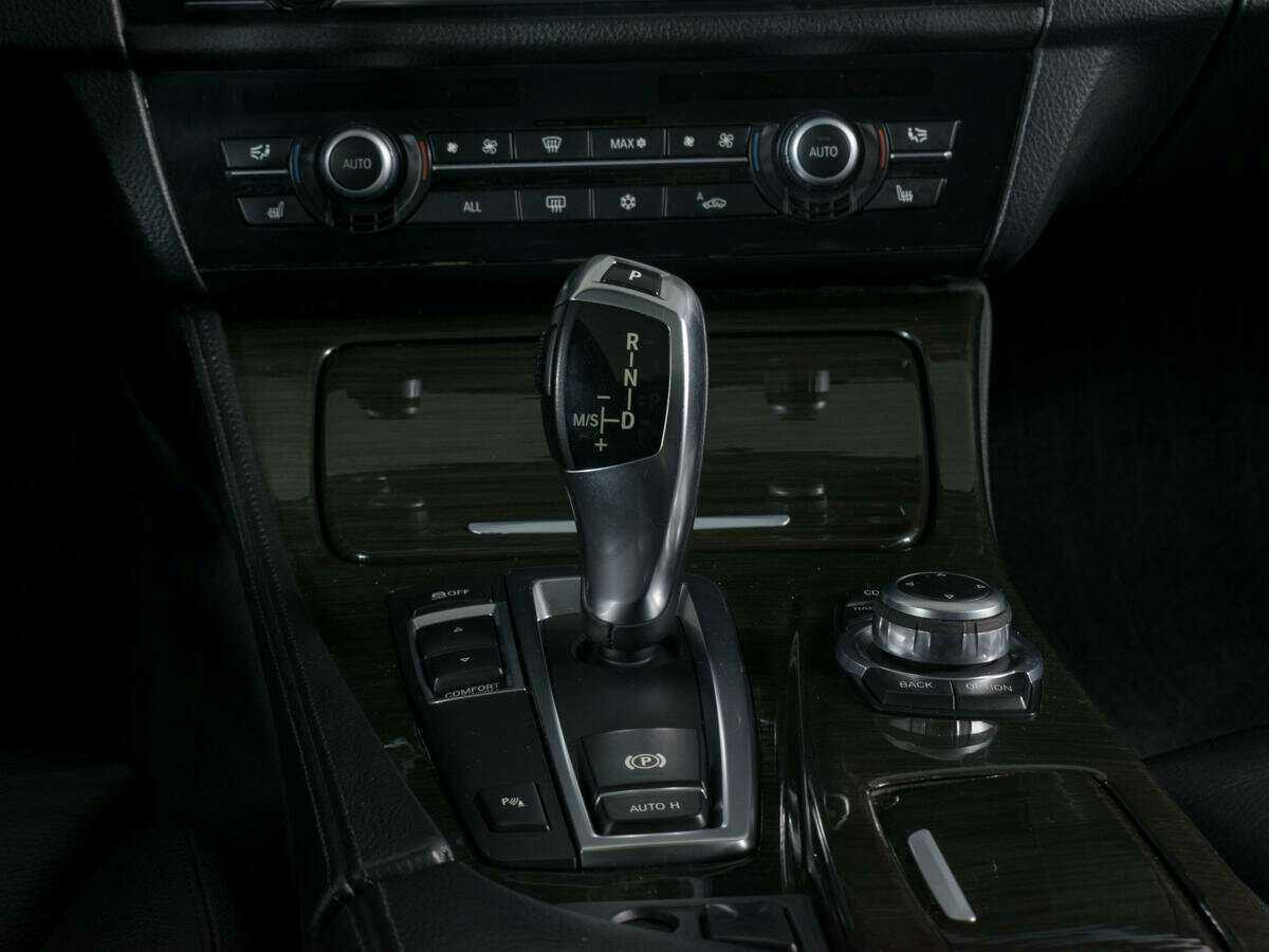 Б/У БМВ 5 серии 2011 года. Фото: #14