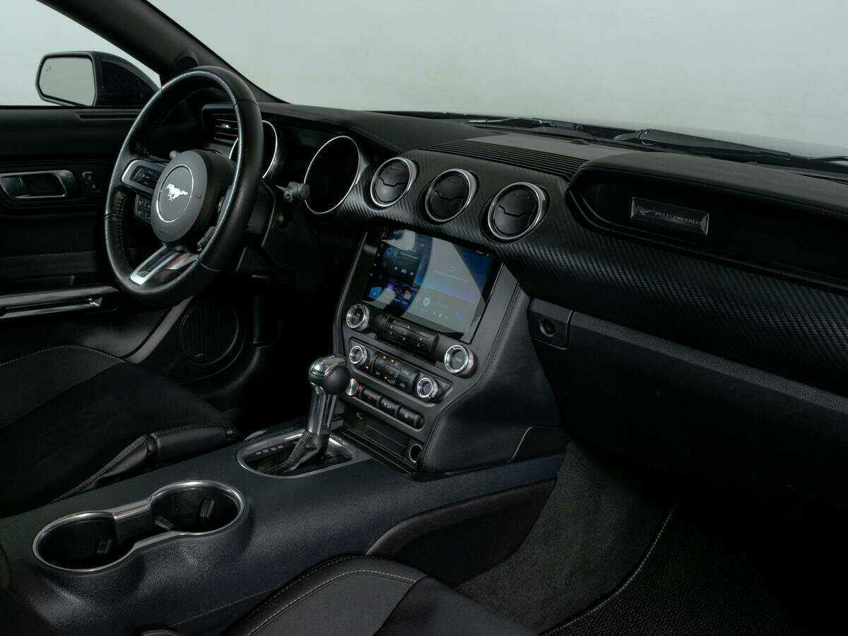 Б/У Форд Мустанг 2021 года. Фото: #6