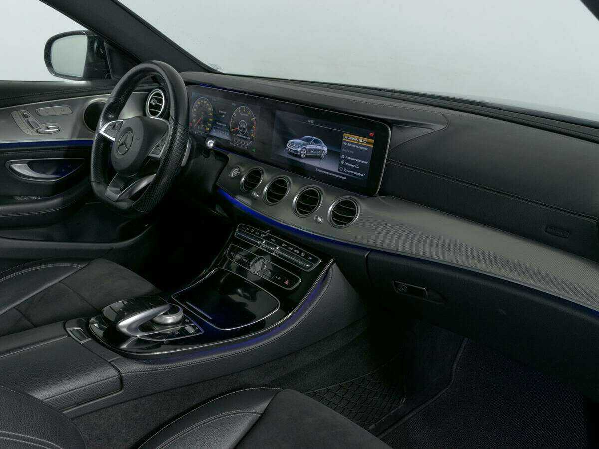 Б/У Мерседес-Бенц Е-Класс 2017 года. Фото: #7