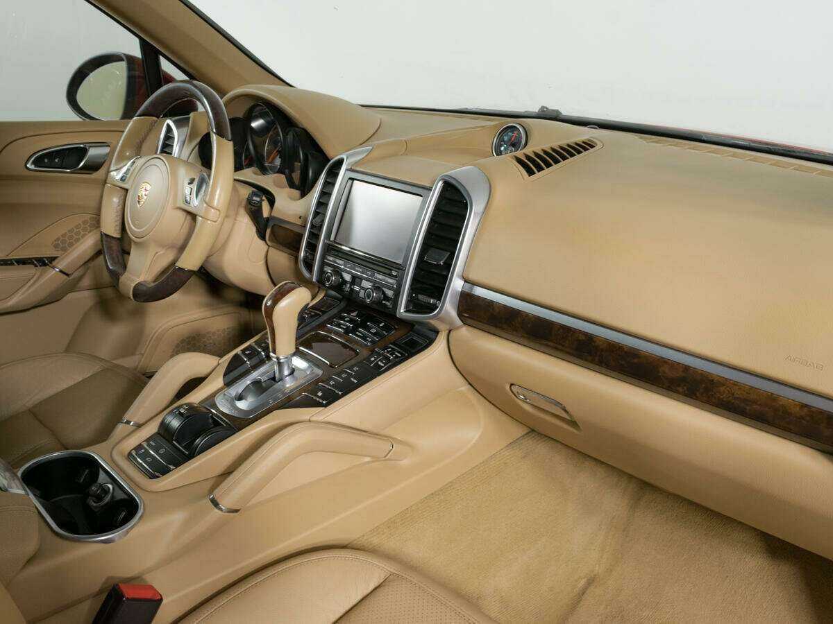 Б/У Порш Кайен 2012 года. Фото: #8