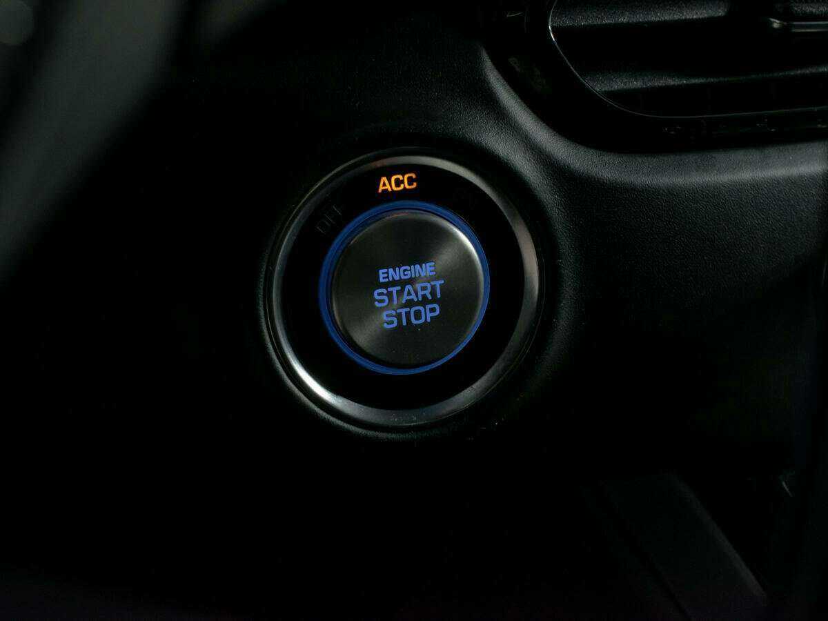 Б/У Генезис Г90 2017 года. Фото: #25