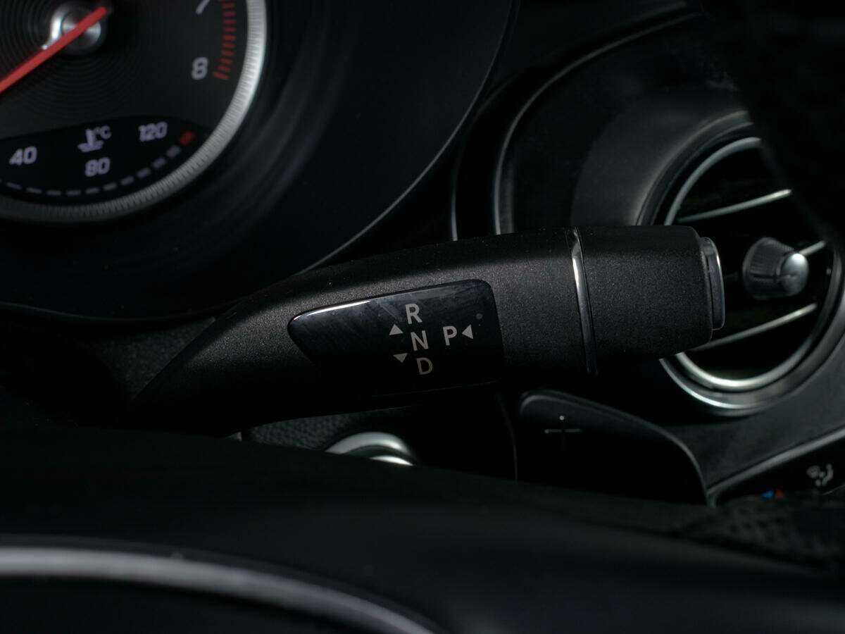 Б/У Мерседес-Бенц ГЛЦ 2019 года. Фото: #15