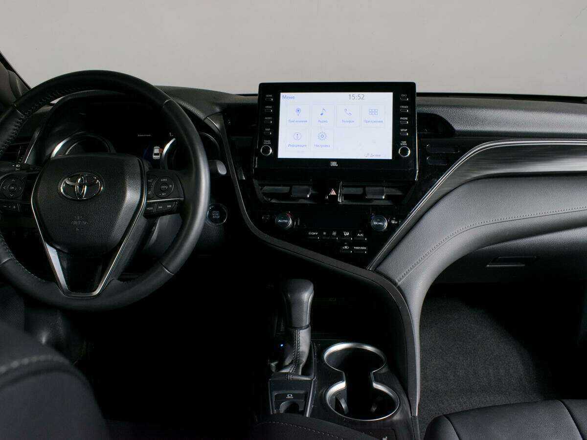 Б/У Тойота Камри 2021 года. Фото: #8