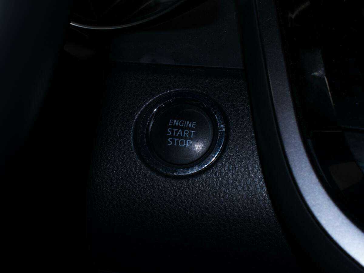 Б/У Тойота Камри 2021 года. Фото: #14