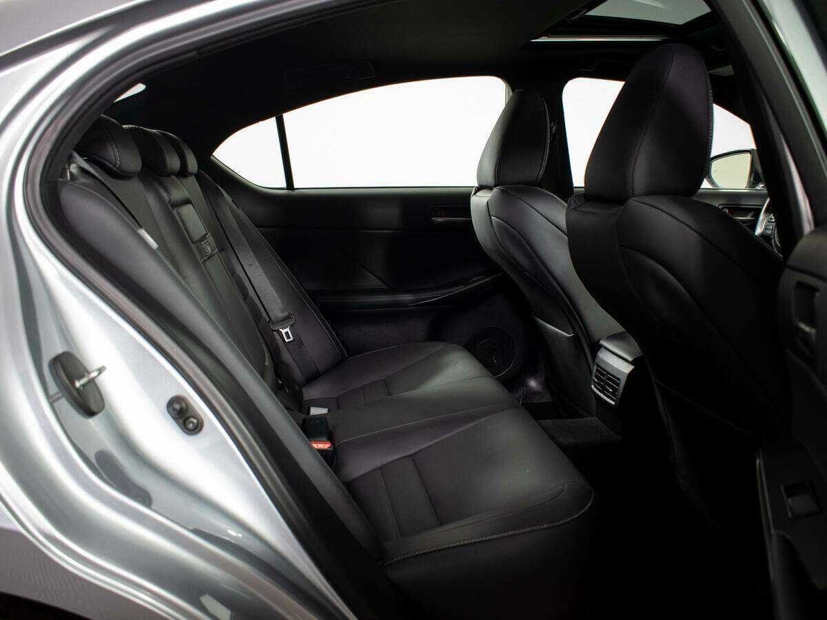 Б/У Лексус ИС 2021 года. Фото: #6