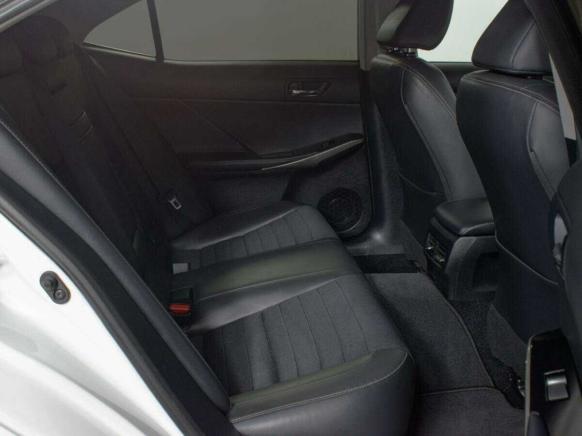 Б/У Лексус ИС 2014 года. Фото: #9