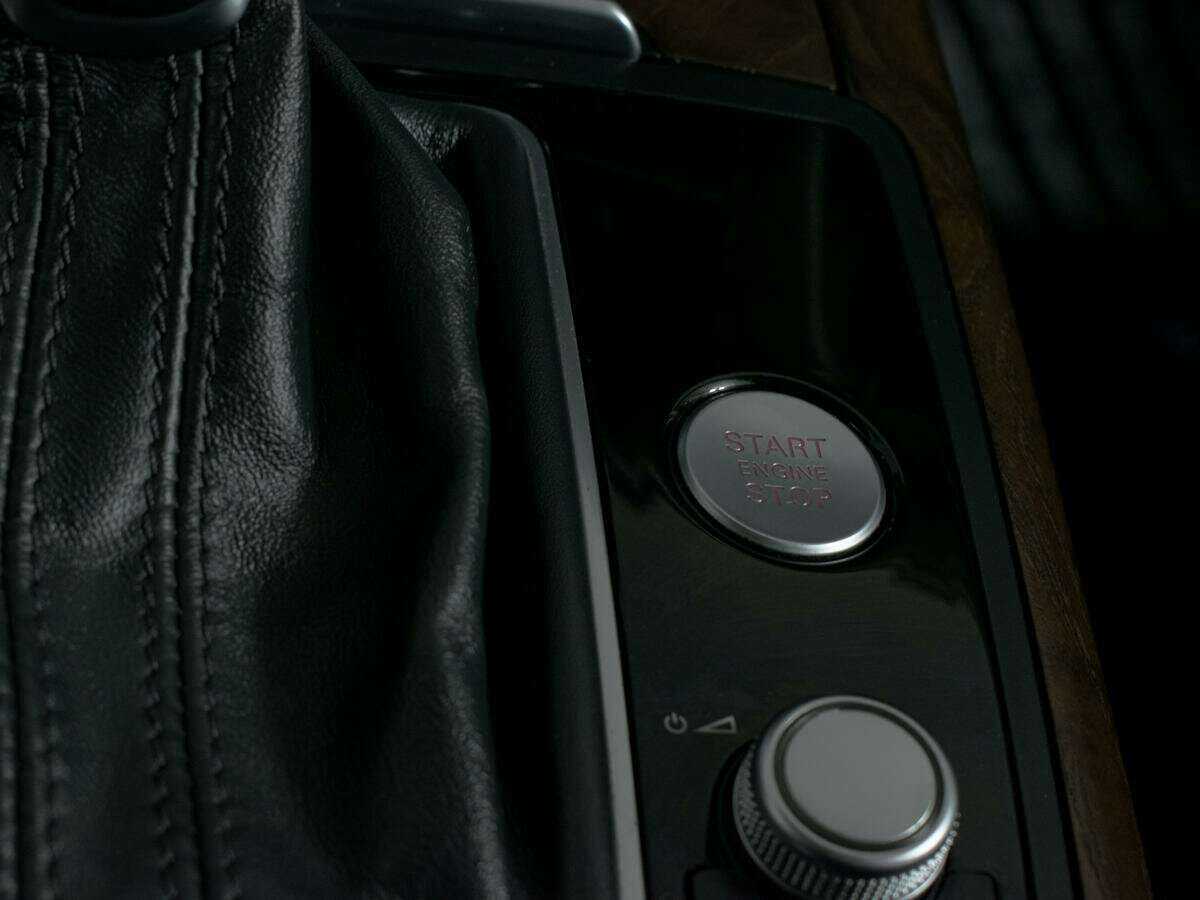 Б/У Ауди А6 2015 года. Фото: #16