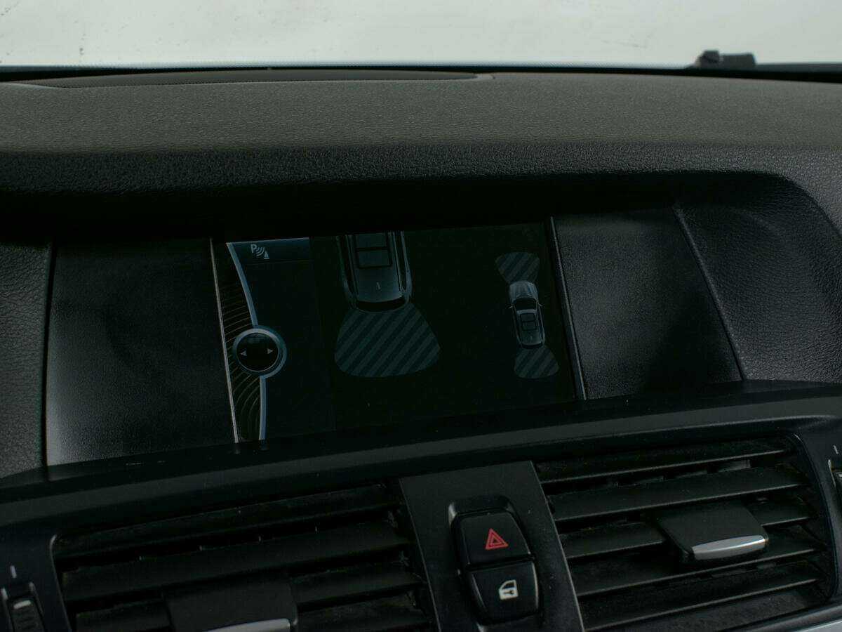 Б/У БМВ Икс3 2014 года. Фото: #14