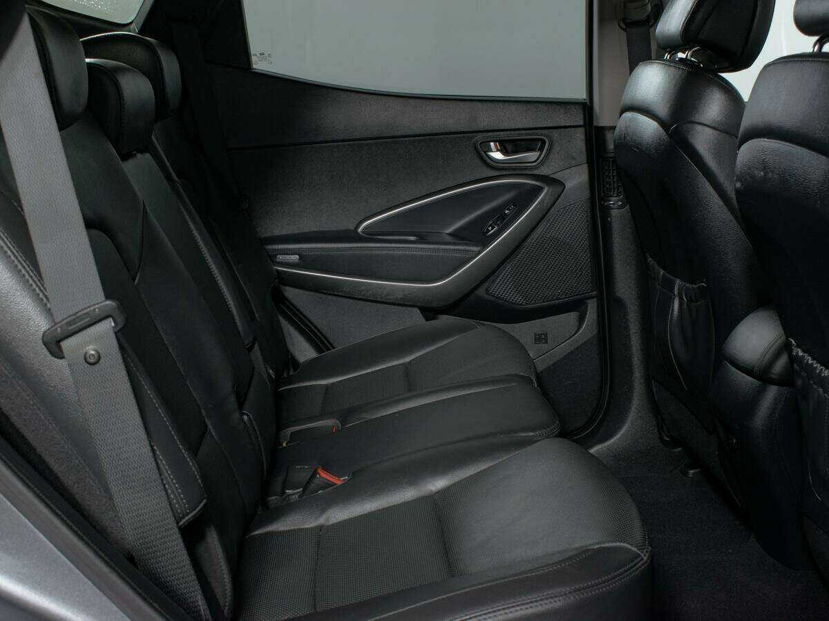 Б/У Хендай Санта Фе 2017 года. Фото: #9