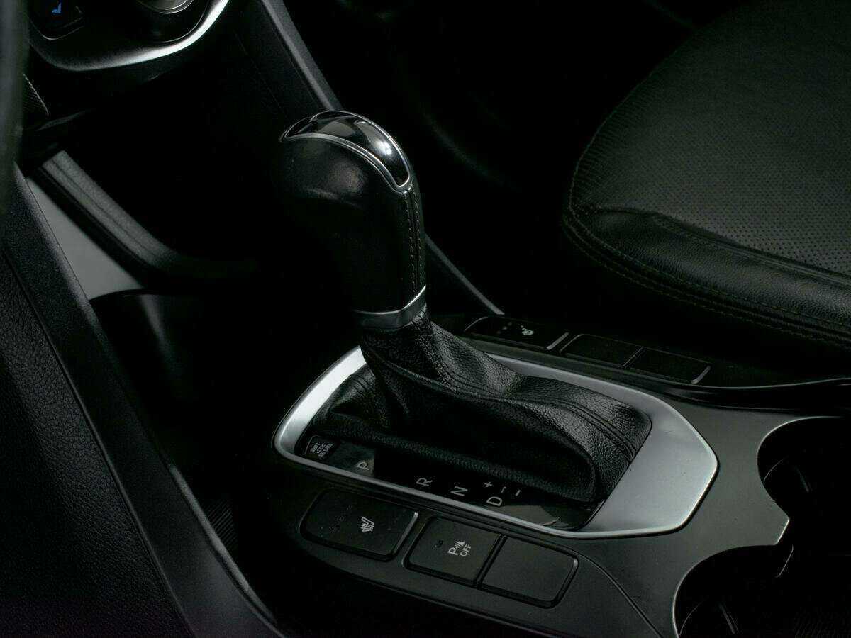 Б/У Хендай Санта Фе 2017 года. Фото: #12