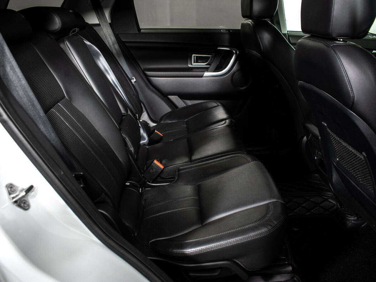 Б/У Лэнд Ровер Дискавери Спорт 2015 года. Фото: #9