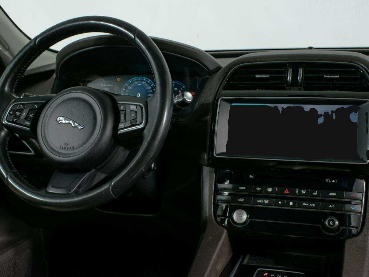 Б/У Ягуар Ф-Пэйс 2016 года. Фото: #11