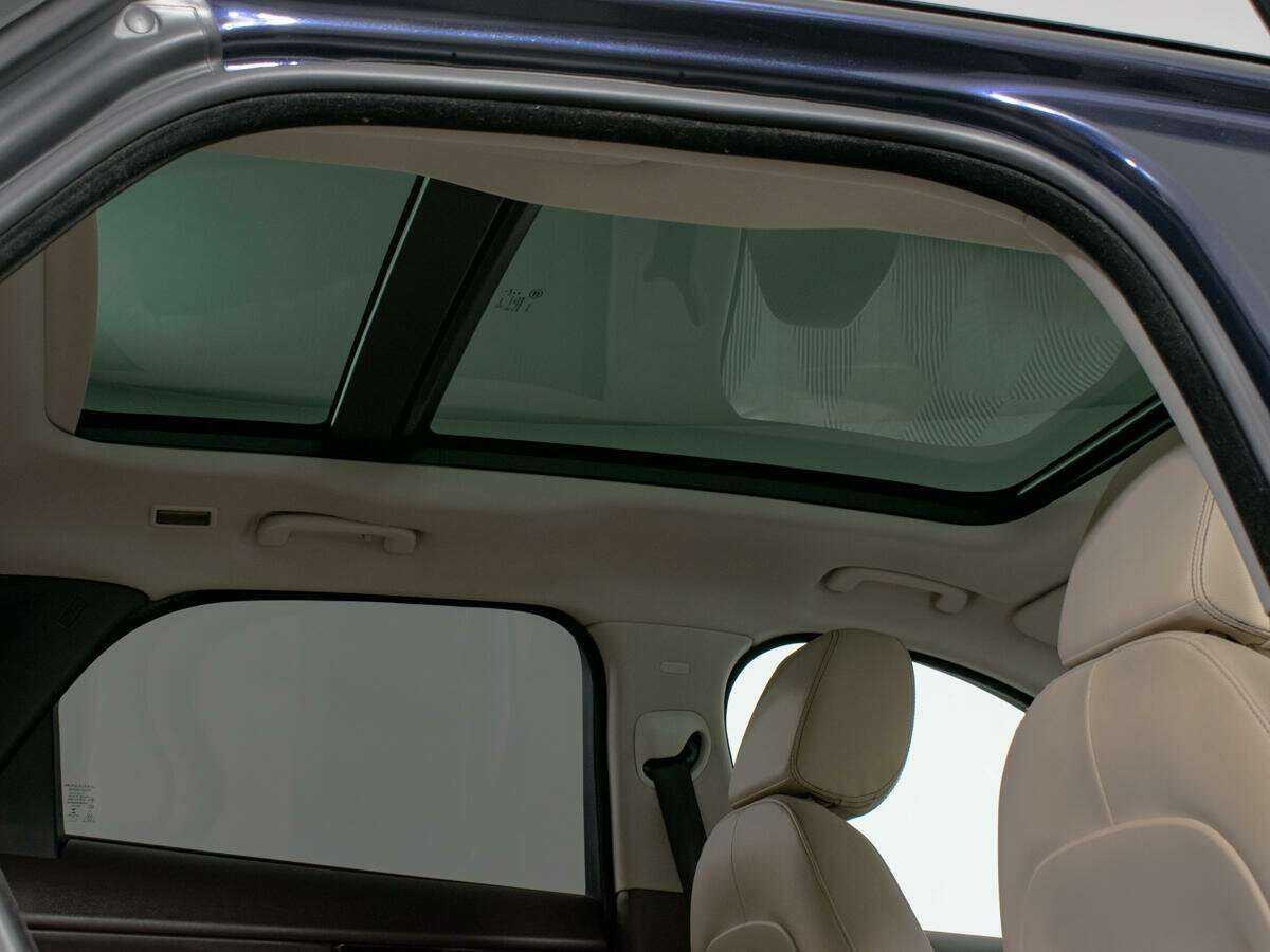 Б/У Ягуар Ф-Пэйс 2016 года. Фото: #13