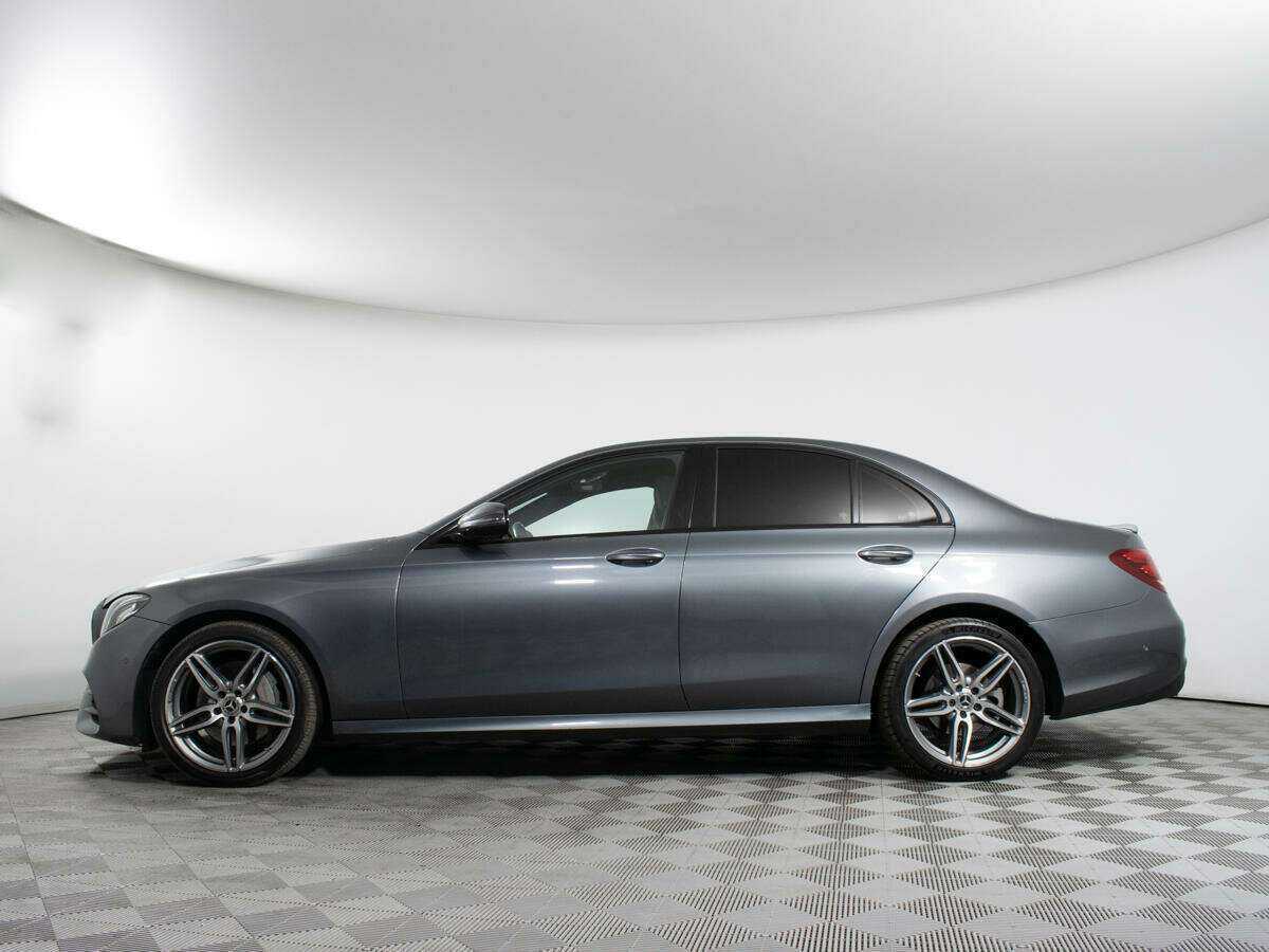 Б/У Мерседес-Бенц Е-Класс 2019 года. Фото: #7