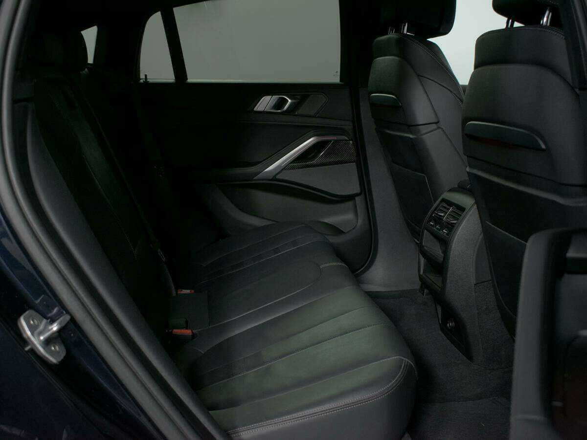 Б/У БМВ Икс6 2019 года. Фото: #13