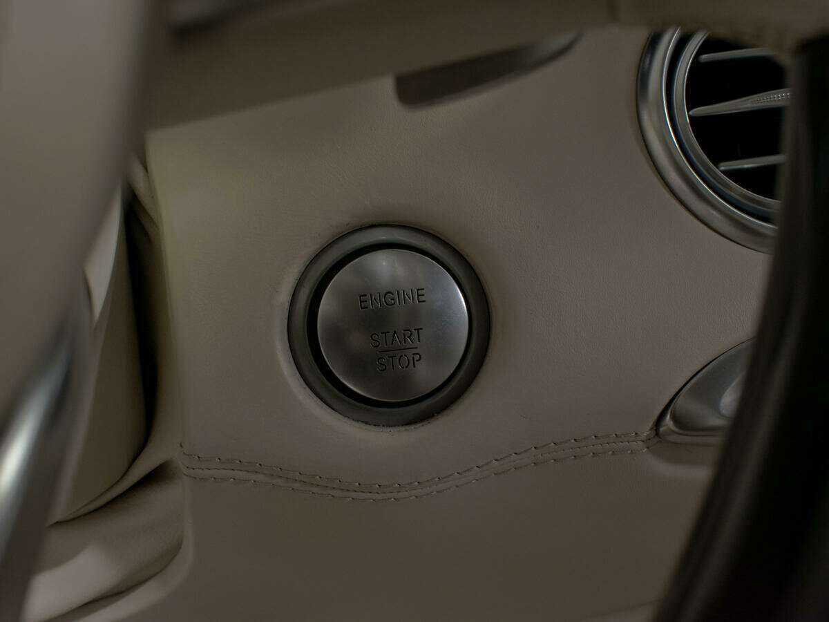 Б/У Мерседес-Бенц С-Класс АМГ 2015 года. Фото: #18