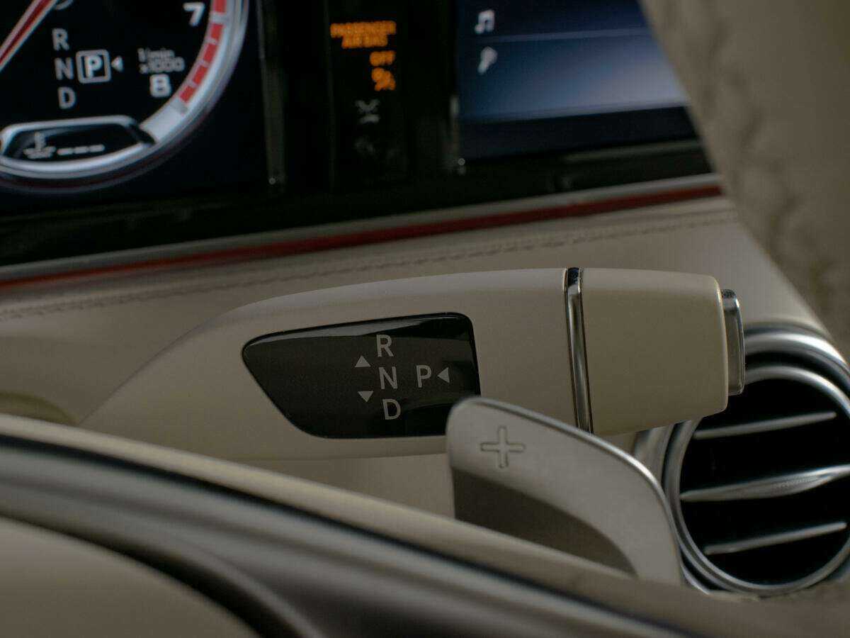 Б/У Мерседес-Бенц С-Класс АМГ 2015 года. Фото: #19