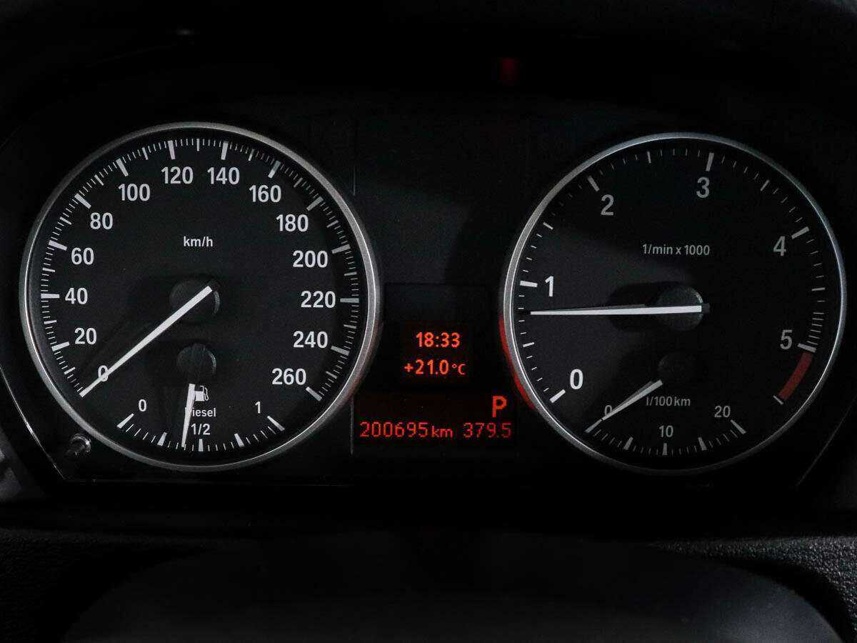 Б/У БМВ Икс1 2013 года. Фото: #9