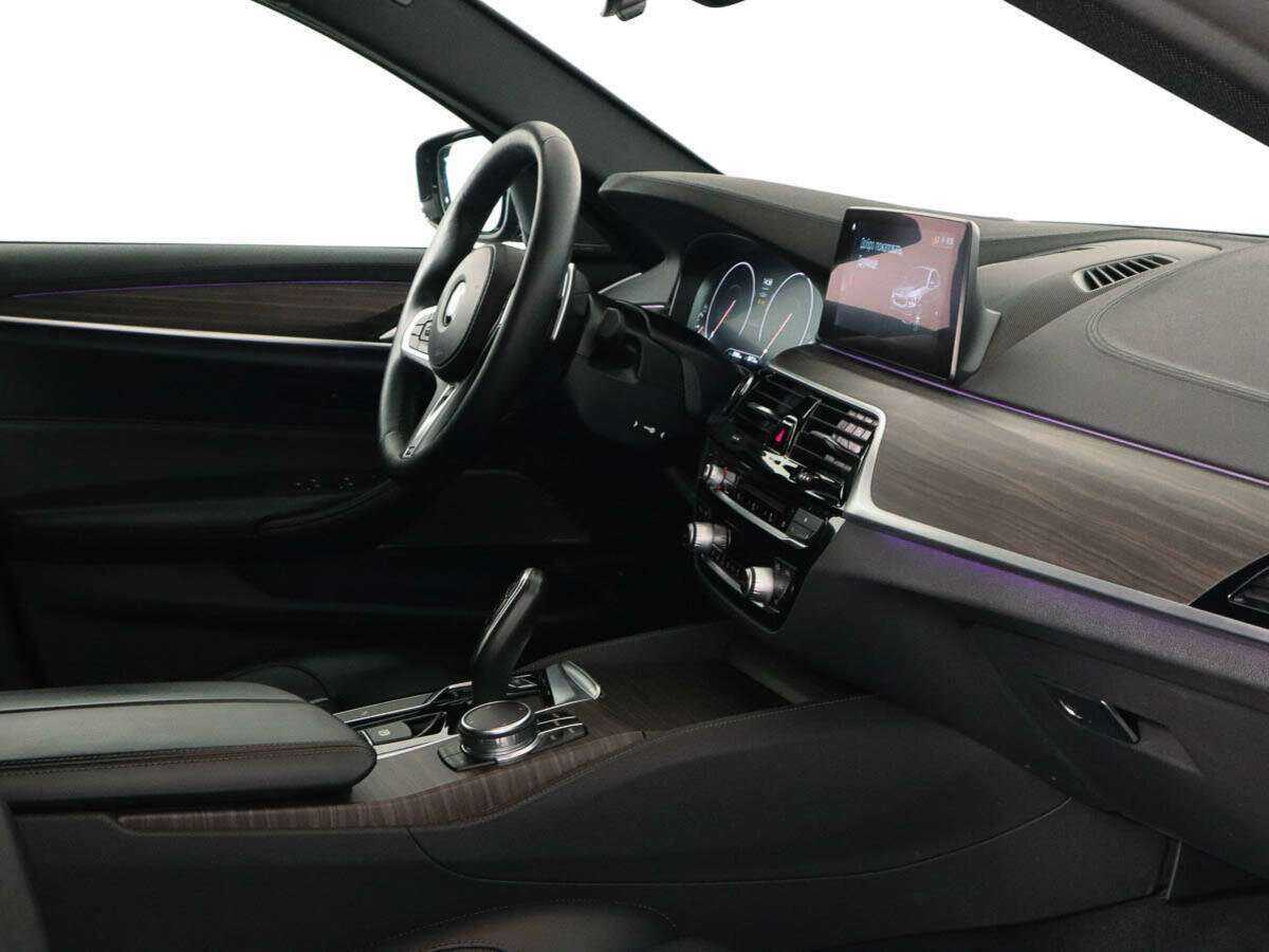 Б/У БМВ 5 серии 2018 года. Фото: #6