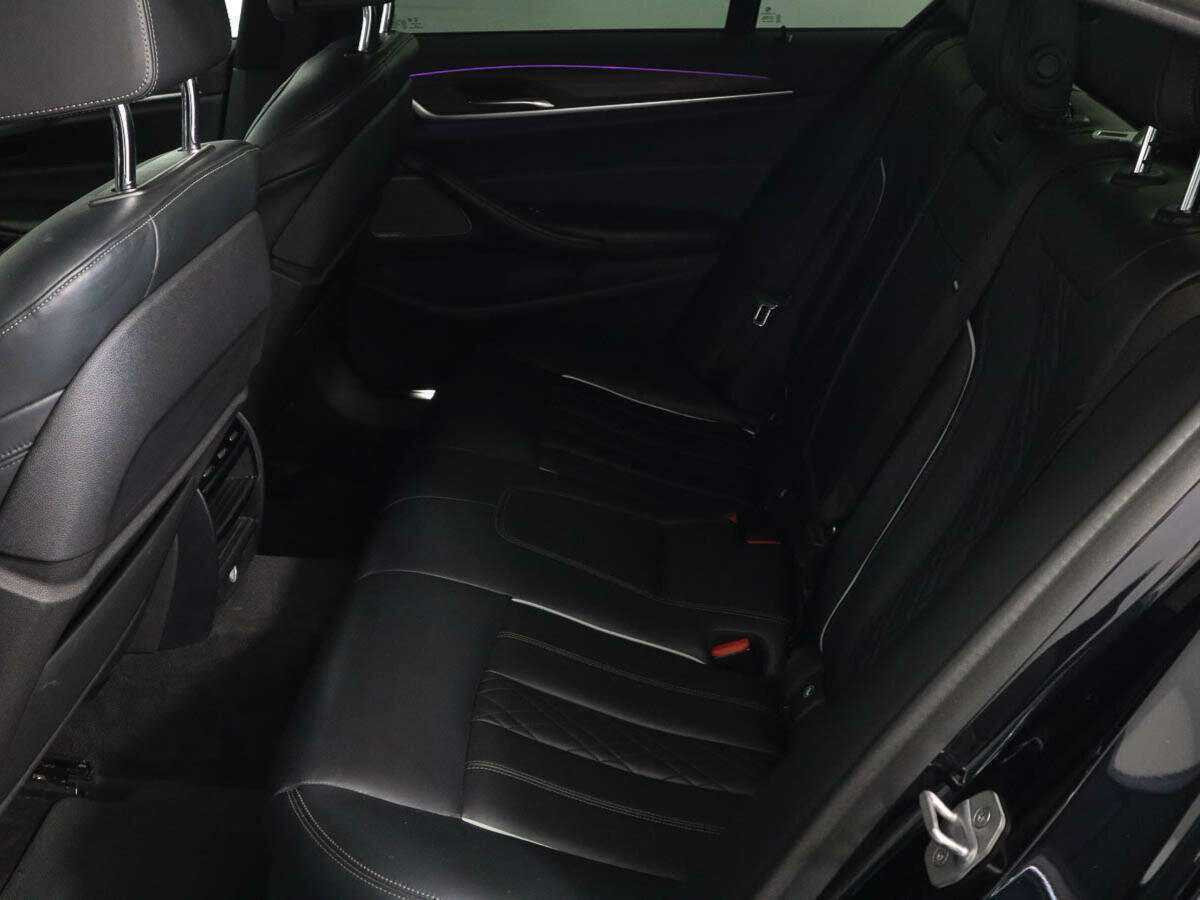 Б/У БМВ 5 серии 2018 года. Фото: #8