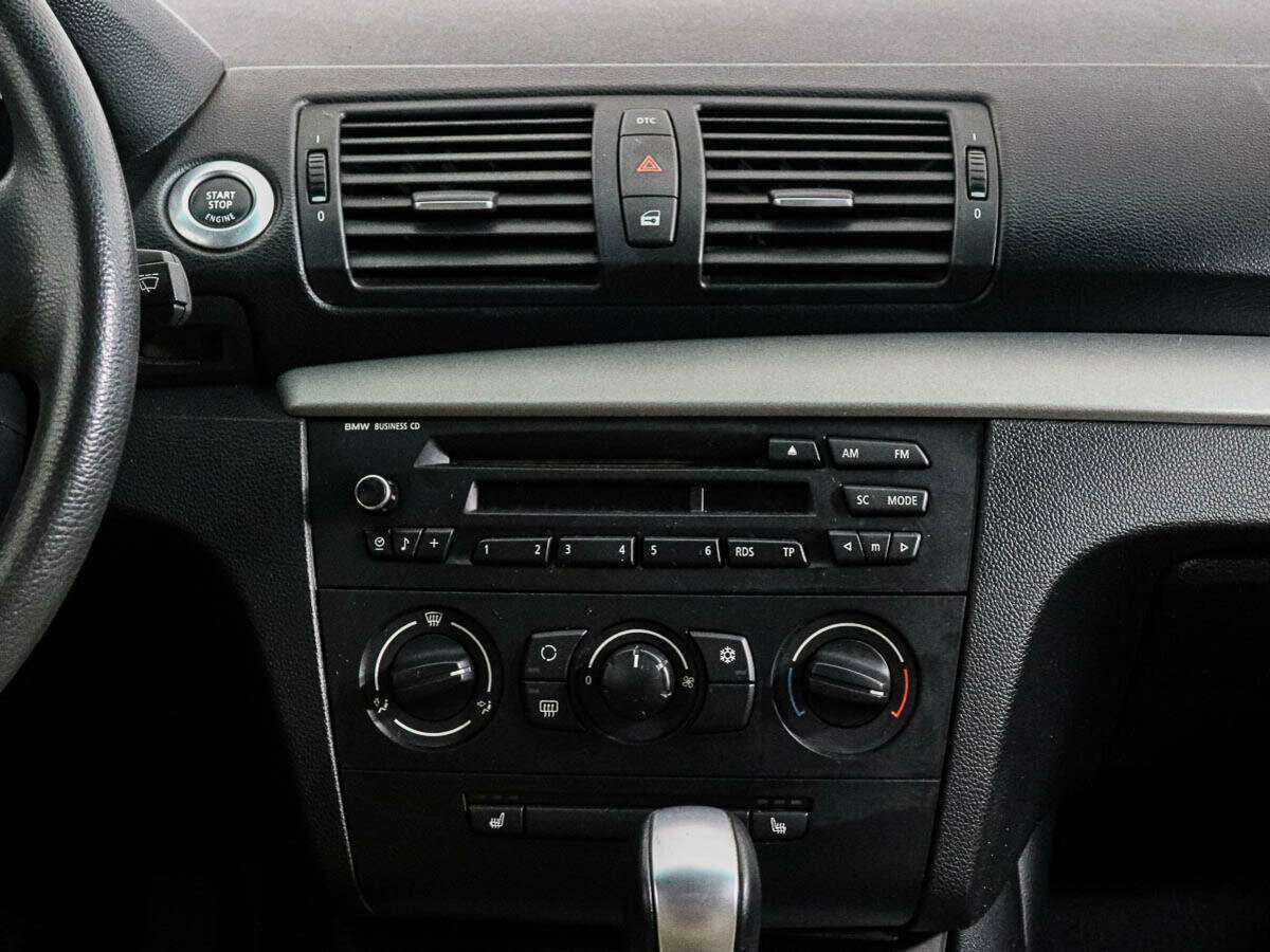 Б/У БМВ 1 серии 2009 года. Фото: #11