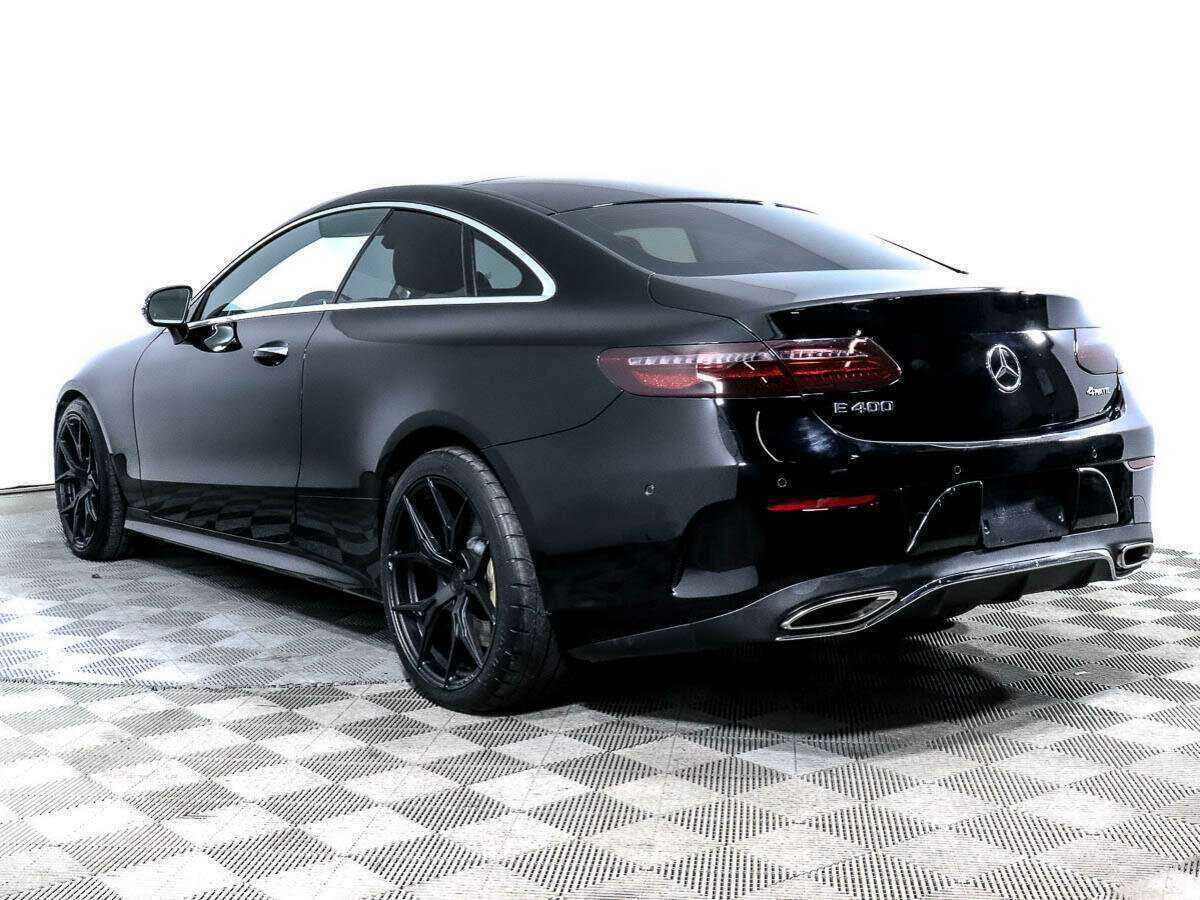 Б/У Мерседес-Бенц Е-Класс 2017 года. Фото: #5