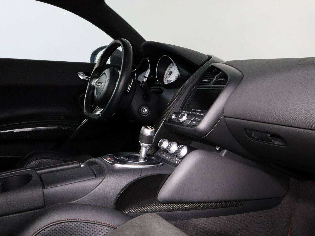 Б/У Ауди Р8 2012 года. Фото: #5