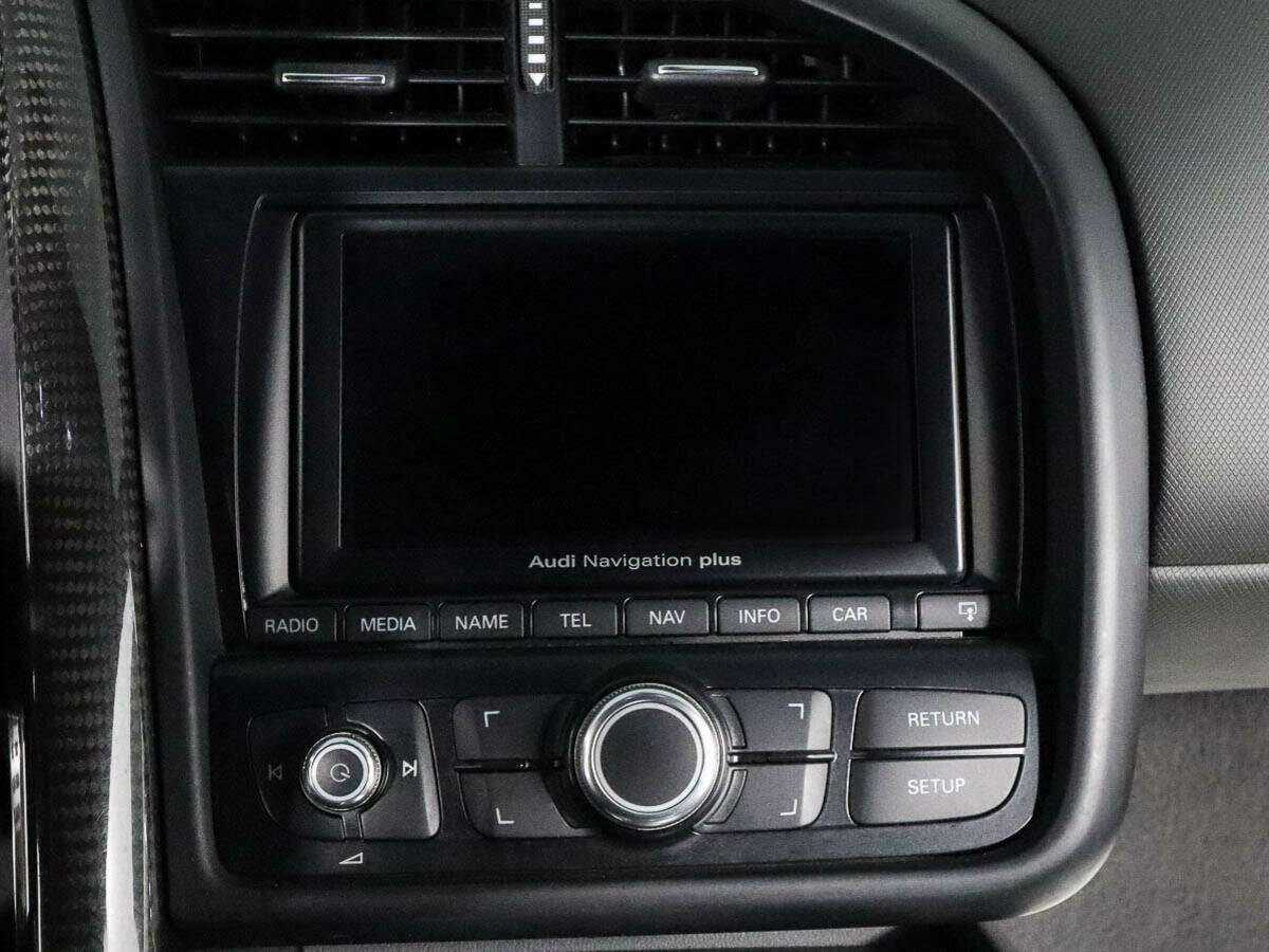 Б/У Ауди Р8 2012 года. Фото: #9