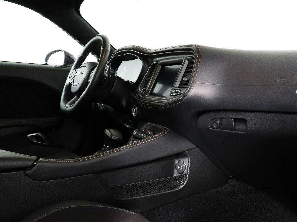 Б/У Додж Челленджер 2020 года. Фото: #6