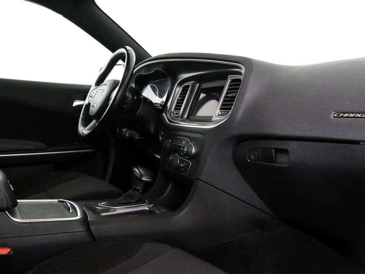 Б/У Додж Чарджер 2020 года. Фото: #6