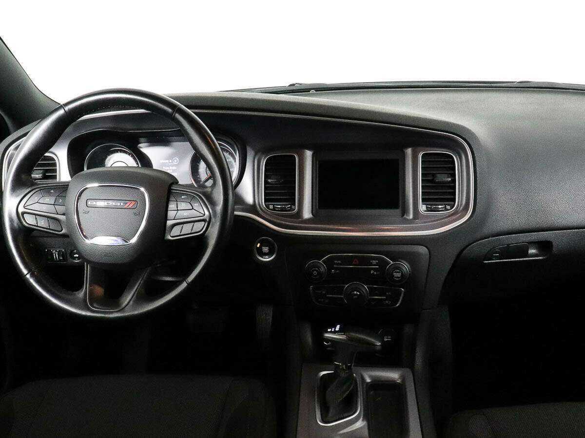 Б/У Додж Чарджер 2020 года. Фото: #9