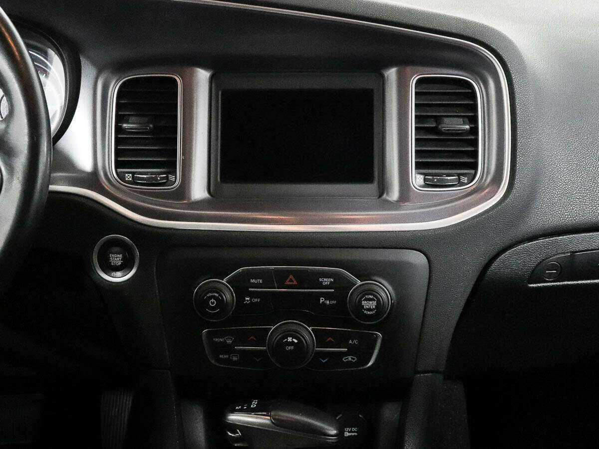 Б/У Додж Чарджер 2020 года. Фото: #10