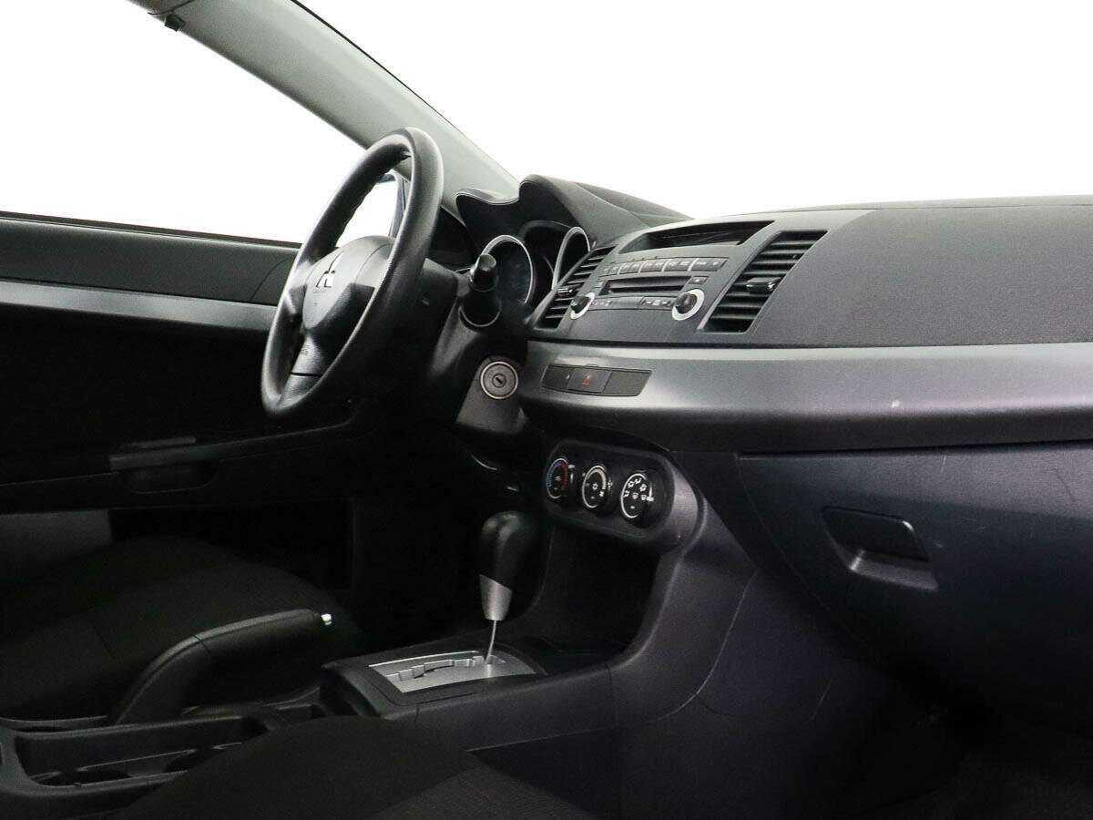 Б/У Митсубиши Лансер 2011 года. Фото: #5