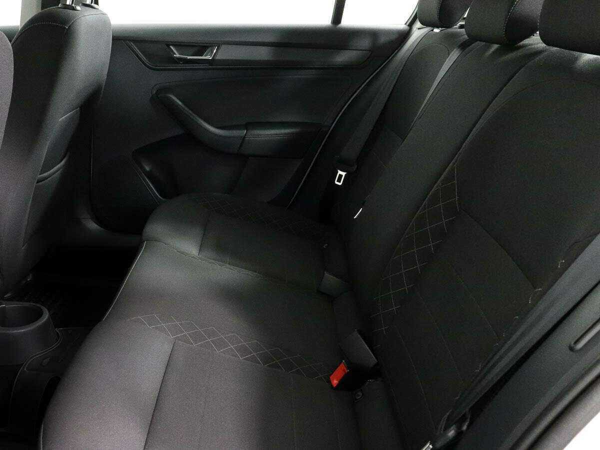 Б/У Шкода Рапид 2020 года. Фото: #4