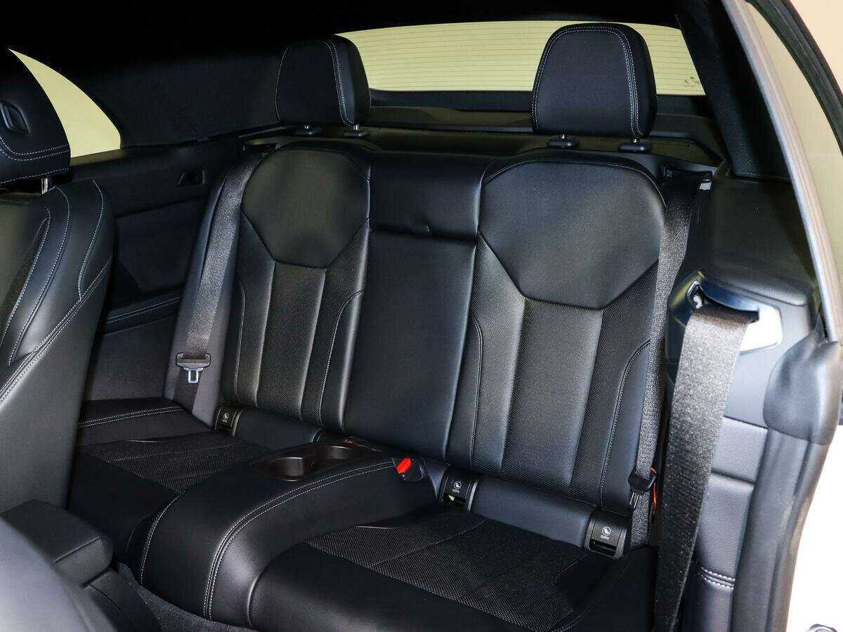 Б/У БМВ 4 серии 2022 года. Фото: #7