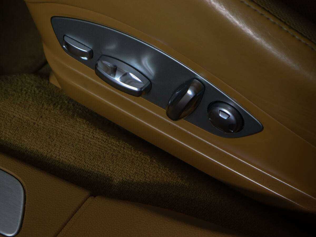 Б/У Порш Панамера 2015 года. Фото: #17