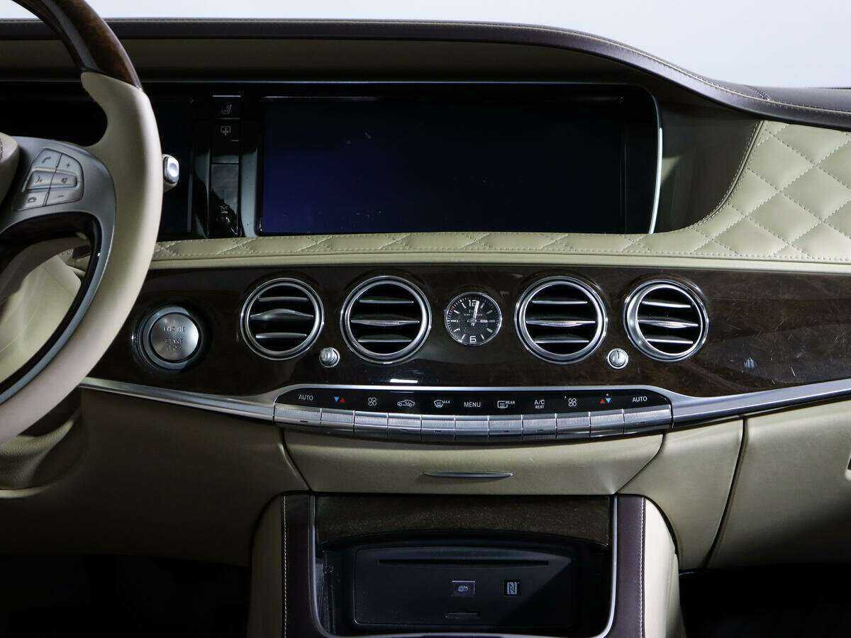 Б/У Мерседес-Бенц Майбах С-Класс 2016 года. Фото: #12