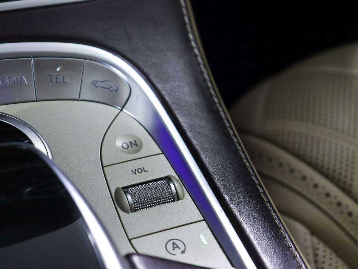 Б/У Мерседес-Бенц Майбах С-Класс 2016 года. Фото: #17