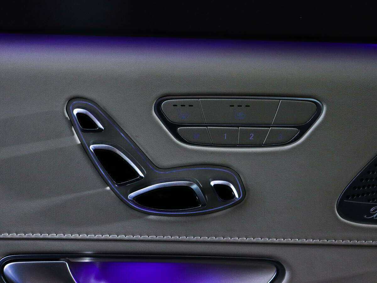 Б/У Мерседес-Бенц Майбах С-Класс 2016 года. Фото: #33