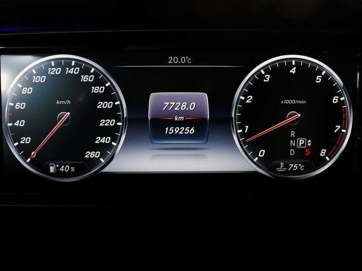 Б/У Мерседес-Бенц С-Класс 2015 года. Фото: #7