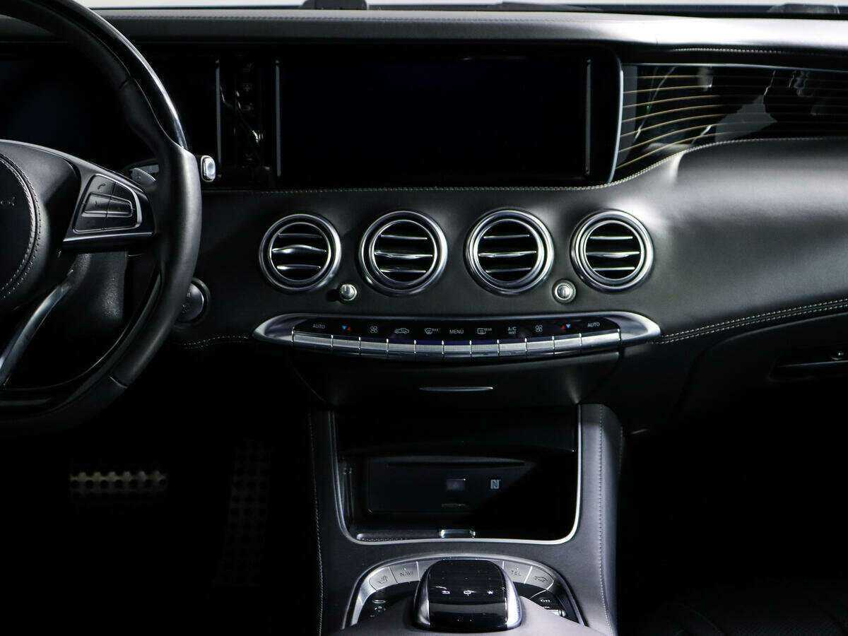 Б/У Мерседес-Бенц С-Класс 2015 года. Фото: #9