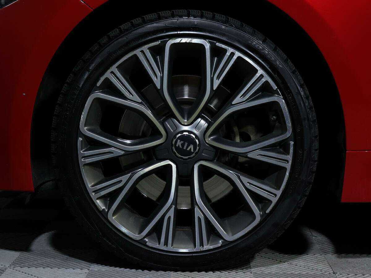 Б/У Киа Стингер 2018 года. Фото: #14