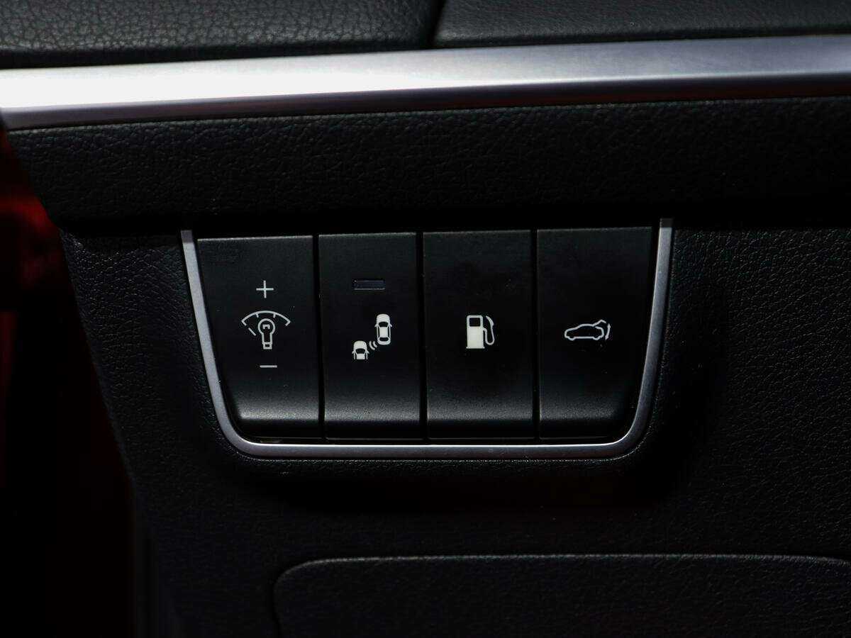 Б/У Киа Стингер 2018 года. Фото: #24